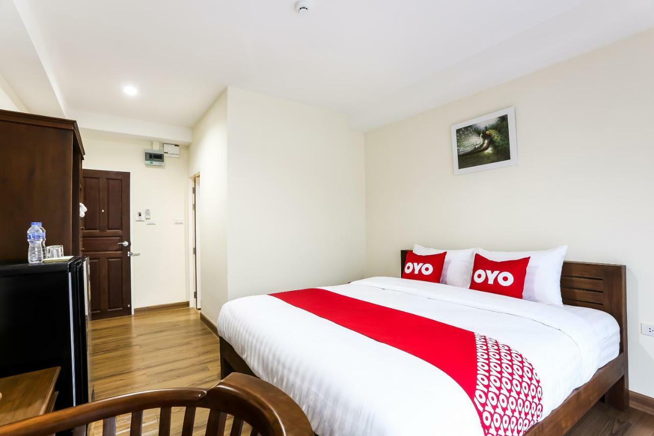 Canary House Rachawong คานารี่ เฮ้าส์ ราชวงศ์ Chiang Mai Buitenkant foto
